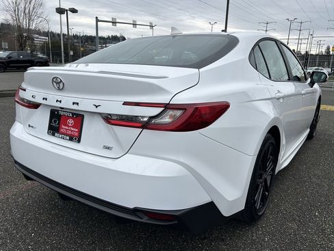 Certified 2025 Toyota Camry SE image 5