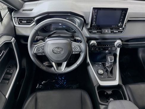 Certified 2019 Toyota RAV4 XSE image 4
