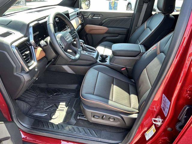 Used 2026 GMC Canyon AT4 w/ Technology Plus Package AWD/4WD image 17