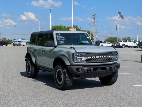 Certified 2023 Ford Bronco Badlands w/ Sasquatch Package AWD/4WD image 1