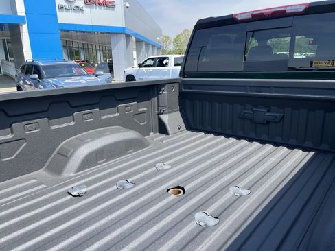 Used 2024 Chevrolet Silverado 3500 LT w/ All Star Edition AWD/4WD image 4