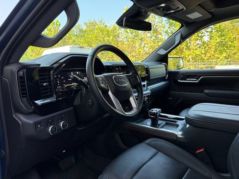 Used 2024 GMC Sierra 1500 SLT w/ SLT Premium Plus Package AWD/4WD image 9