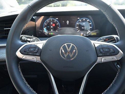 New 2025 Volkswagen Tiguan S image 10