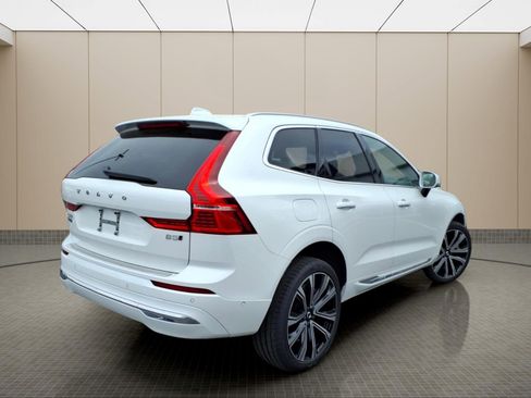 Used 2023 Volvo XC60 B5 Ultimate image 6
