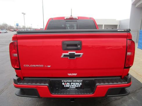 Used 2018 Chevrolet Colorado Z71 AWD/4WD image 4