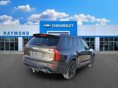 Certified 2022 Kia Telluride SX w/ SX Prestige Package AWD/4WD image 3