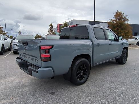 New 2026 Nissan Frontier SV image 4