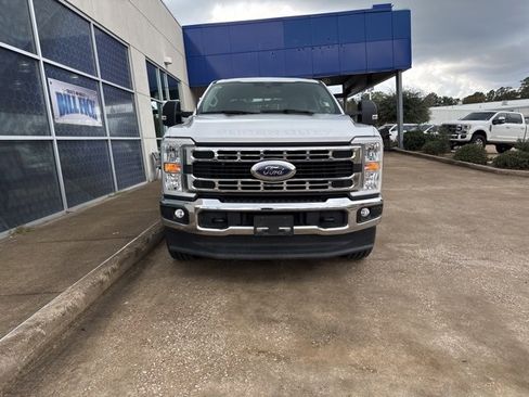 Used 2024 Ford F250 XLT w/ FX4 Off-Road Package image 3