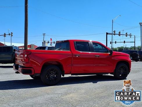 Used 2022 Chevrolet Silverado 1500 Custom w/ LPO, Blackout Package RWD image 21