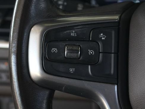 Used 2022 Chevrolet Tahoe Z71 image 12