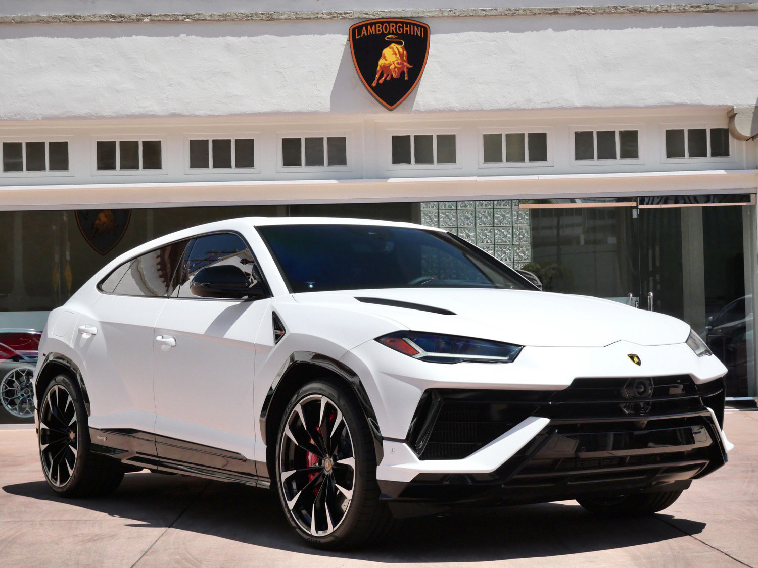 Used 2024 Lamborghini Urus S AWD/4WD image 1