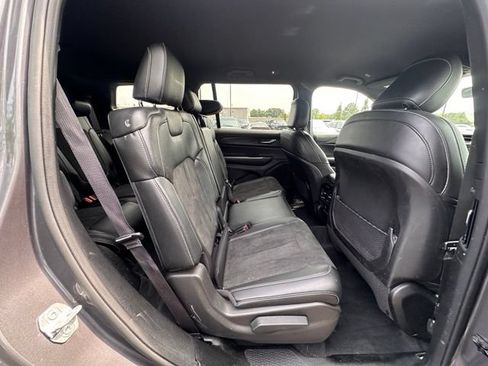Used 2025 Jeep Grand Cherokee L Laredo AWD/4WD image 29