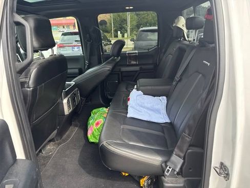 Used 2015 Ford F150 Platinum w/ Equipment Group 701A Luxury AWD/4WD image 11
