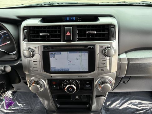 Used 2019 Toyota 4Runner SR5 AWD/4WD image 22