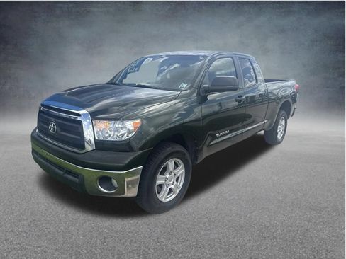 Used 2013 Toyota Tundra 4x4 Double Cab w/ Tow Pkg image 4