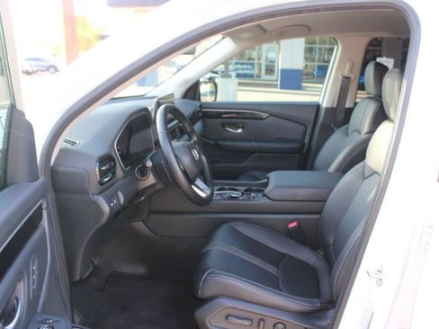 Used 2023 Honda Pilot EX-L image 12