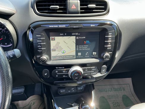 Used 2018 Kia Soul ! w/ Tech Package FWD image 19
