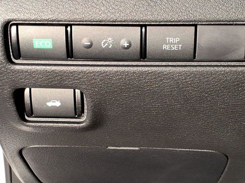 Used 2023 Nissan Sentra SV w/ All-Weather Package image 25