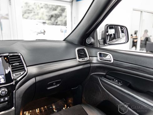 Used 2020 Jeep Grand Cherokee Altitude AWD/4WD image 36