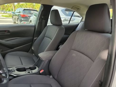 Used 2023 Toyota Corolla LE FWD image 12