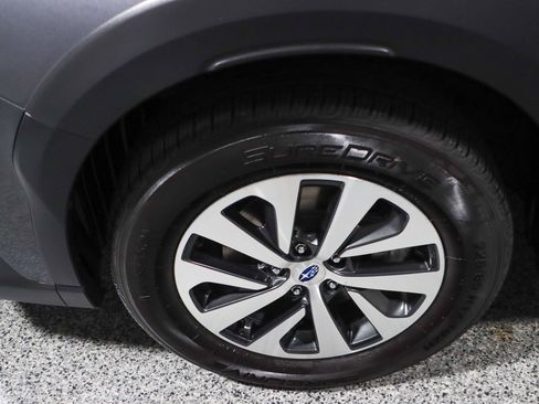 Used 2023 Subaru Outback Premium AWD/4WD image 11