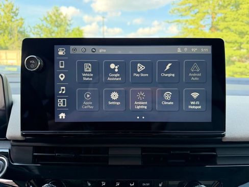 Used 2024 Honda Prologue EX image 24