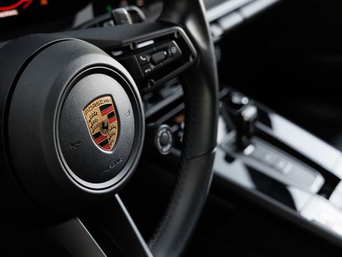 Certified 2023 Porsche 911 Carrera GTS RWD image 19