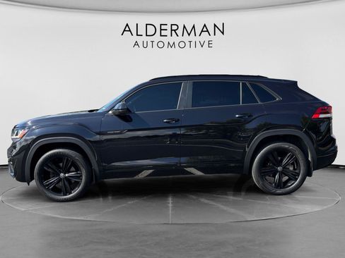 Used 2023 Volkswagen Atlas Cross Sport SEL R-Line AWD/4WD image 2