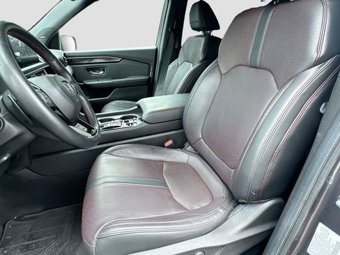 Used 2025 Honda Pilot Black Edition image 20