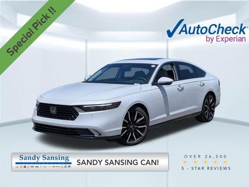 Used 2023 Honda Accord Touring image 1
