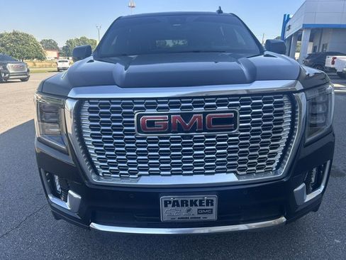 Used 2023 GMC Yukon Denali AWD/4WD image 5