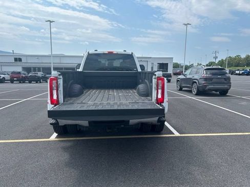 Used 2025 Ford F350 XLT AWD/4WD image 4