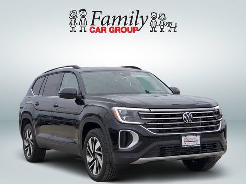 New 2026 Volkswagen Atlas SE FWD image 2