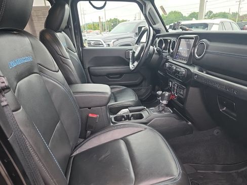 Used 2021 Jeep Wrangler Unlimited Rubicon 4xe w/ Cold Weather Group AWD/4WD image 15