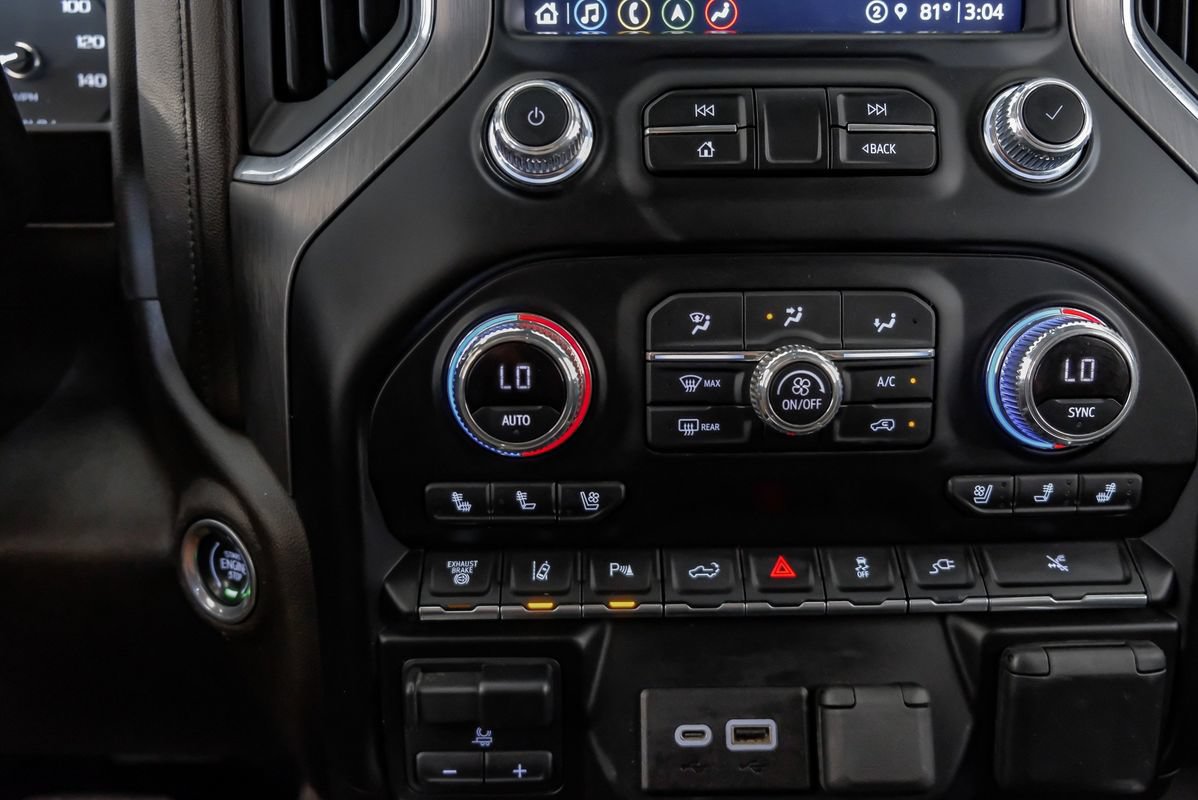 Used 2022 GMC Sierra 3500 Denali w/ Denali Ultimate Package AWD/4WD image 26