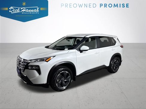 Used 2024 Nissan Rogue SV AWD/4WD image 1