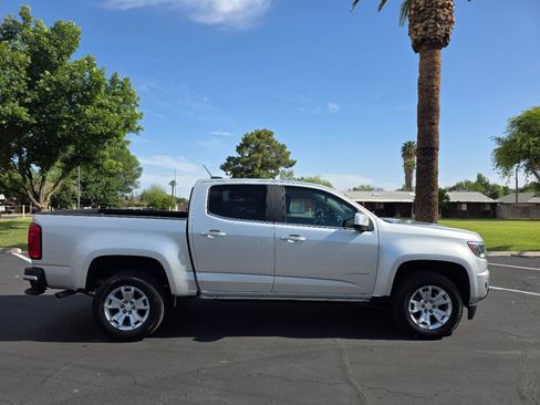 Used 2016 Chevrolet Colorado LT w/ LT Convenience Package image 3