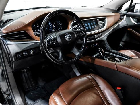 Used 2018 Buick Enclave Avenir w/ Avenir Technology Package image 18