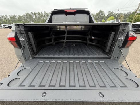 Used 2022 Hyundai Santa Cruz SEL Premium AWD/4WD image 19