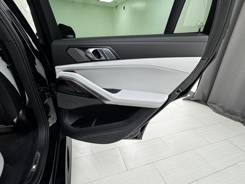 Used 2024 BMW X6 xDrive40i w/ Premium Package image 15