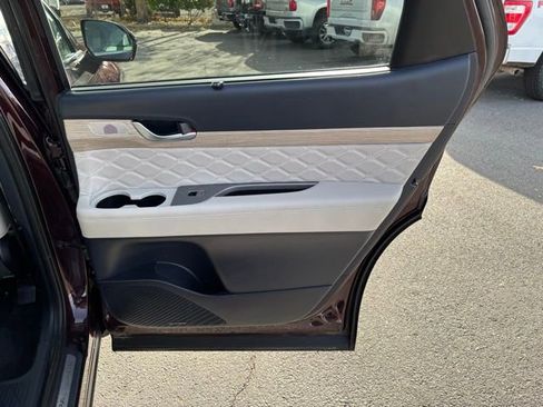 Used 2022 Hyundai Palisade Calligraphy image 38