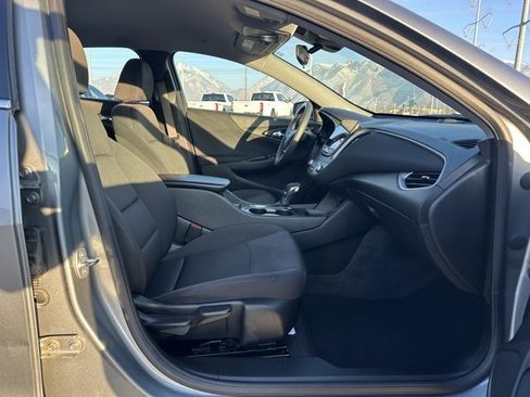 Certified 2024 Chevrolet Malibu LS image 22