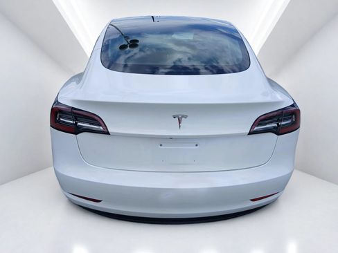 Used 2023 Tesla Model 3 Standard Range RWD image 5