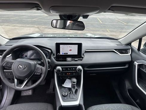 Used 2024 Toyota RAV4 XLE w/ Convenience Package AWD/4WD image 14