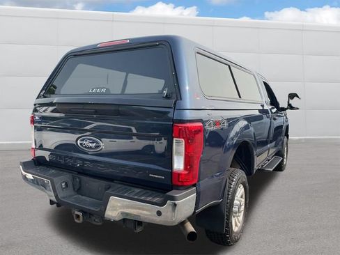 Used 2017 Ford F250 XLT w/ XLT Value Package AWD/4WD image 5