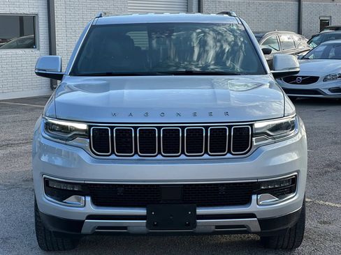 Used 2022 Jeep Wagoneer Series III w/ Flexible Seating Group RWD image 10
