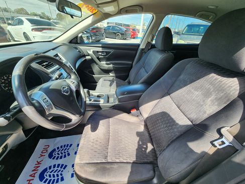 Used 2017 Nissan Altima 2.5 SV image 14