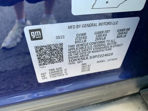 Used 2023 GMC Acadia SLT AWD/4WD image 35