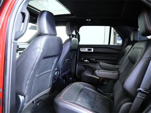 Certified 2023 Ford Explorer ST-Line w/ Class IV Trailer Tow Package image 13