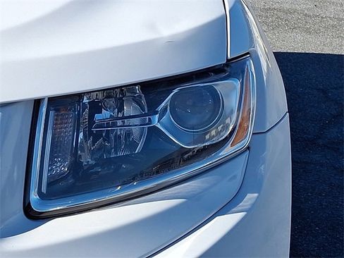 Used 2014 Jeep Grand Cherokee Limited image 9